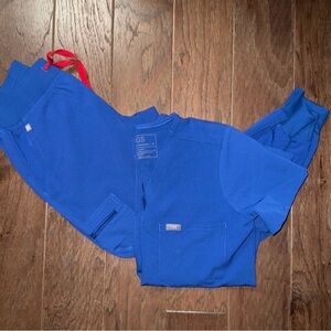 FIGS Set 🦋Winning Blue XXS Petite Zamora Joggers & XXS Regular Inala Top